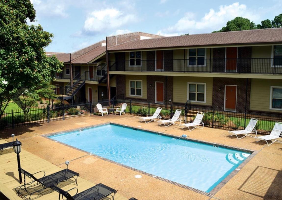 Short Walk To Jsu Stadium, Hospitals, And Bars In Fondren Джаксън Екстериор снимка
