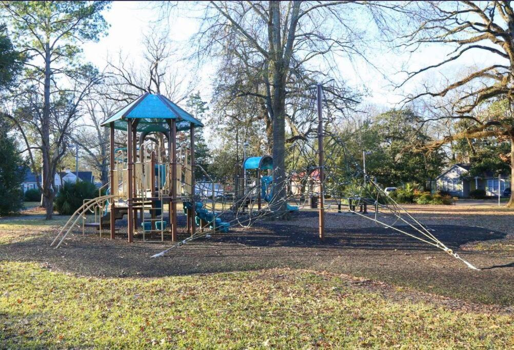 Short Walk To Jsu Stadium, Hospitals, And Bars In Fondren Джаксън Екстериор снимка